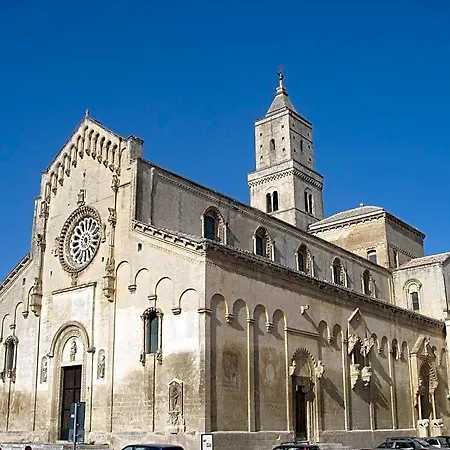 Uno Sguardo Sui Sassi