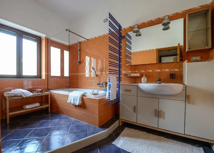 Uno Sguardo Sui Sassi 3*