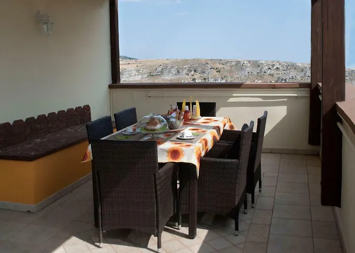 Uno Sguardo Sui Sassi 3*