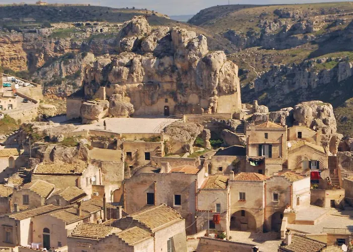 Uno Sguardo Sui Sassi 3*